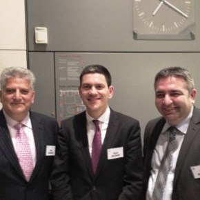 Srpski predstavnici na plenarnoj sednici Trilateralne Komisije u&nbsp;Berlinu