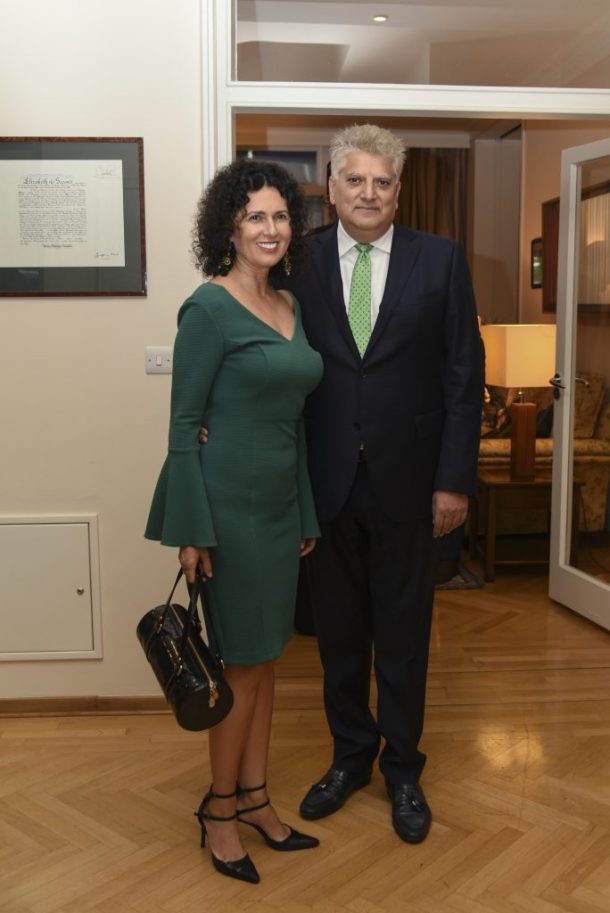 Englezi-rođ.-kraljice-Elizabete-10-1-684x1024